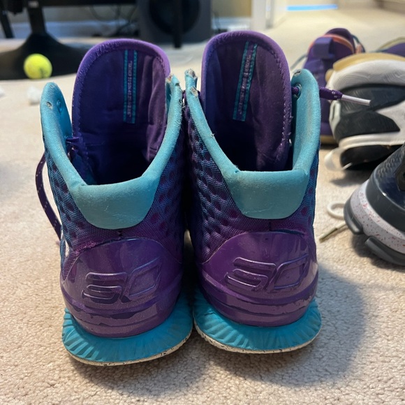 Curry 1 Father to Son - Picture 4 of 5